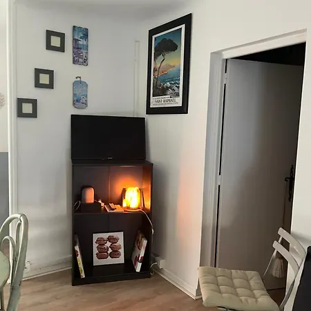 Appartement Proche Du Centre Et Festivites D Ete