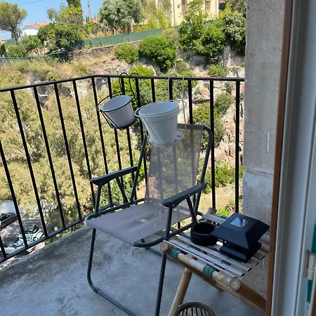 Appartement Proche Du Centre Et Festivites D Ete *